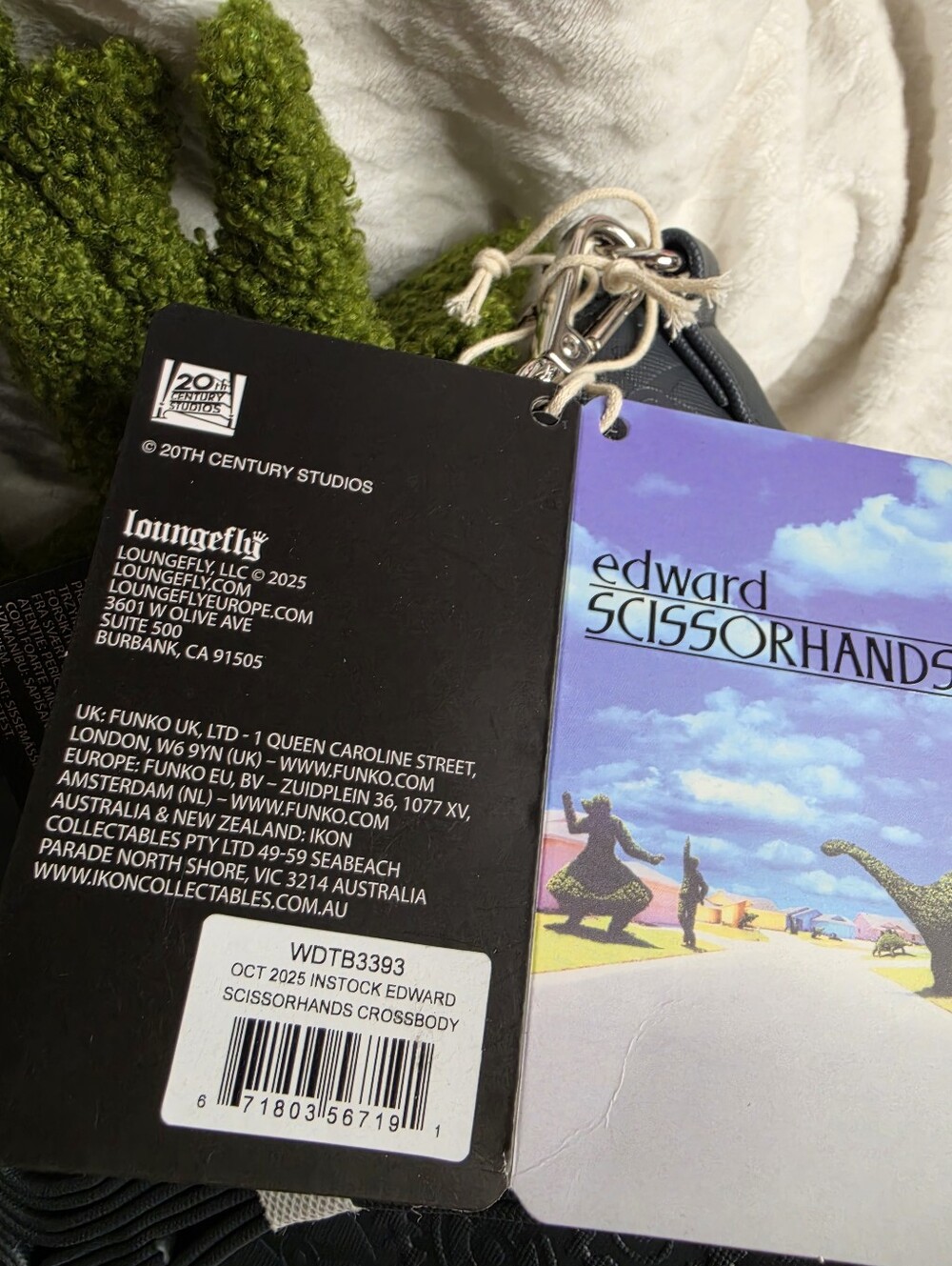 EDWARD SCISSORHANDS CROSSBODY SHERPA Loungefly NWT - Picture 7 of 12